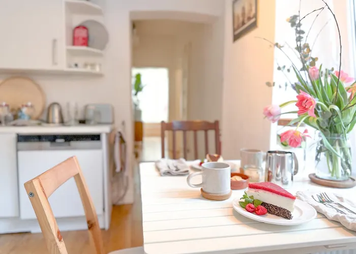 Apartment Stilvolle Altbauwohnung In Ottensen - Ruhig Und Zentral *