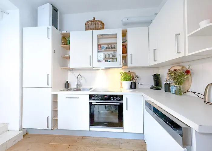Apartment Stilvolle Altbauwohnung In Ottensen - Ruhig Und Zentral *