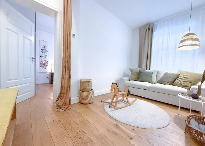 Apartment Stilvolle Altbauwohnung In Ottensen - Ruhig Und Zentral