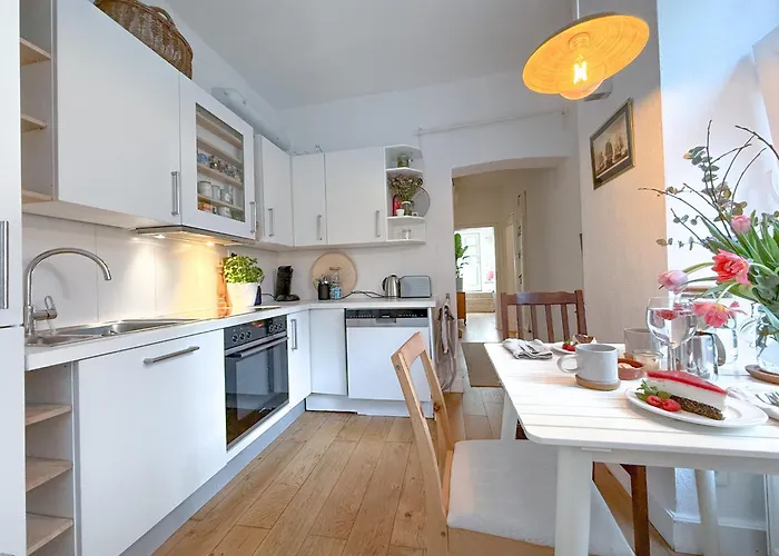 Apartment Stilvolle Altbauwohnung In Ottensen - Ruhig Und Zentral *